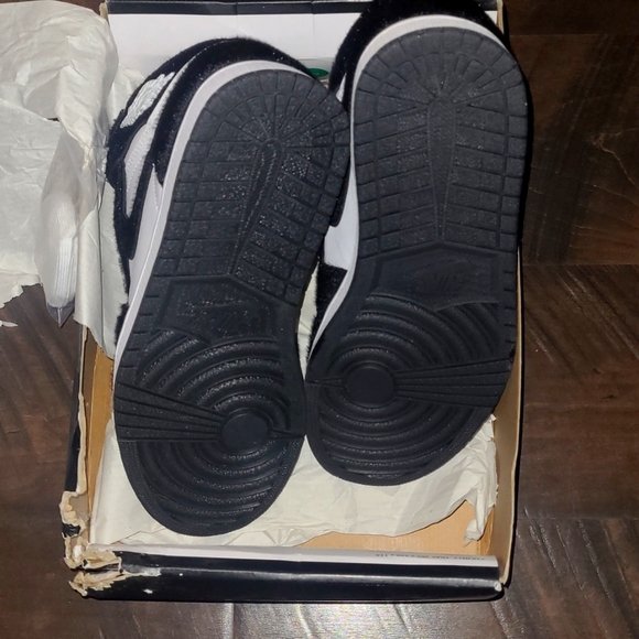 Mint cond Jordan 1 High OG Twist CD0461-007 black white panda pony fur  9.0W/7M - Picture 4 of 7